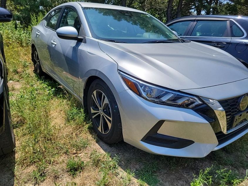 2022 NISSAN SENTRA SV