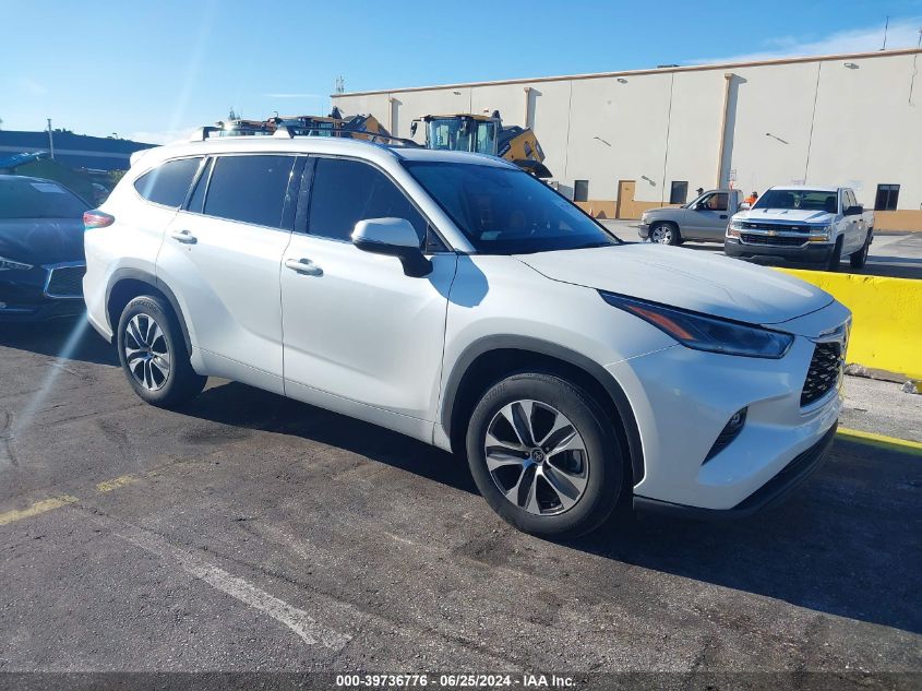 2021 TOYOTA HIGHLANDER HYBRID XLE