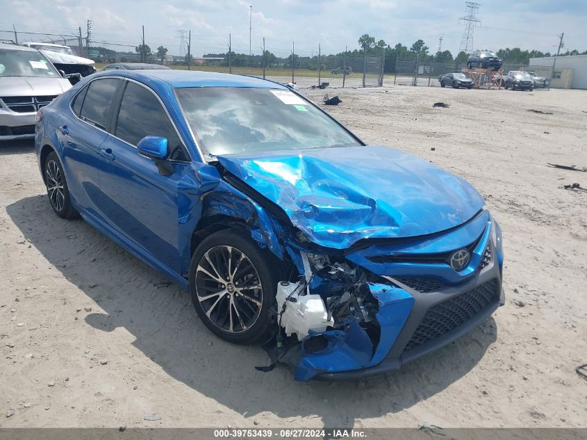 2020 TOYOTA CAMRY SE/SE NIGHT SHADE