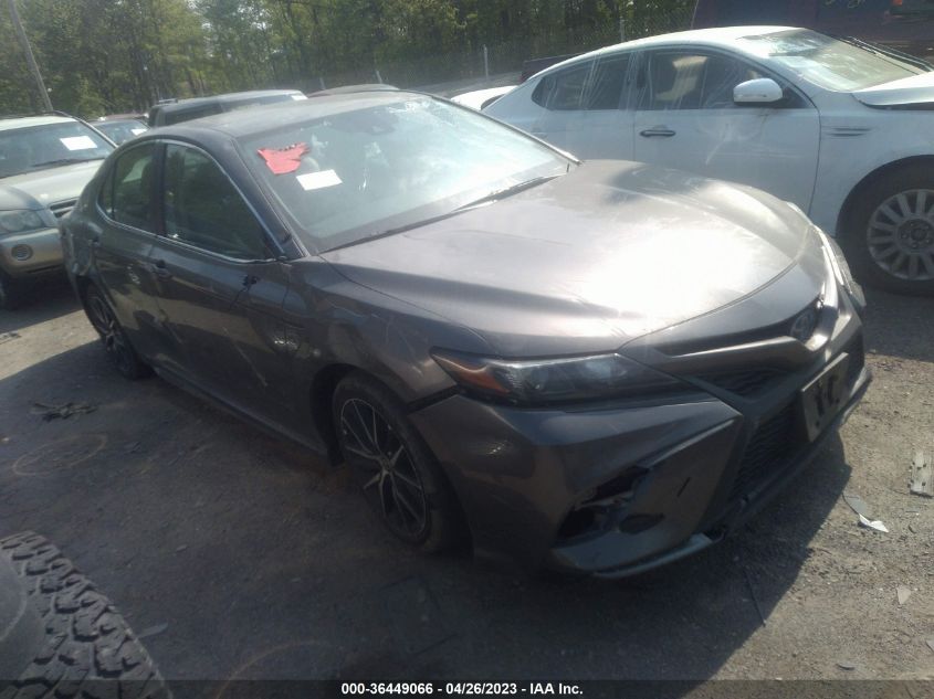 2022 TOYOTA CAMRY SE HYBRID