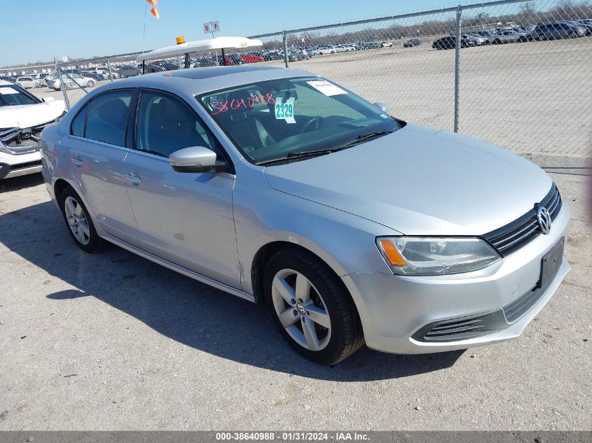 2013 VOLKSWAGEN JETTA 2.0L TDI