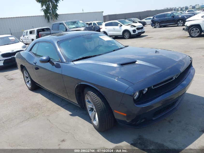 2017 DODGE CHALLENGER SXT