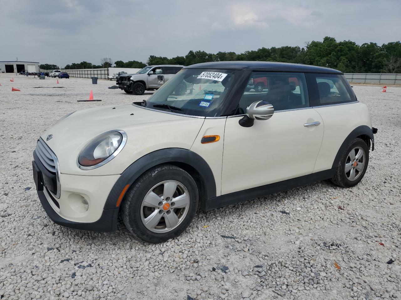 2015 MINI COOPER