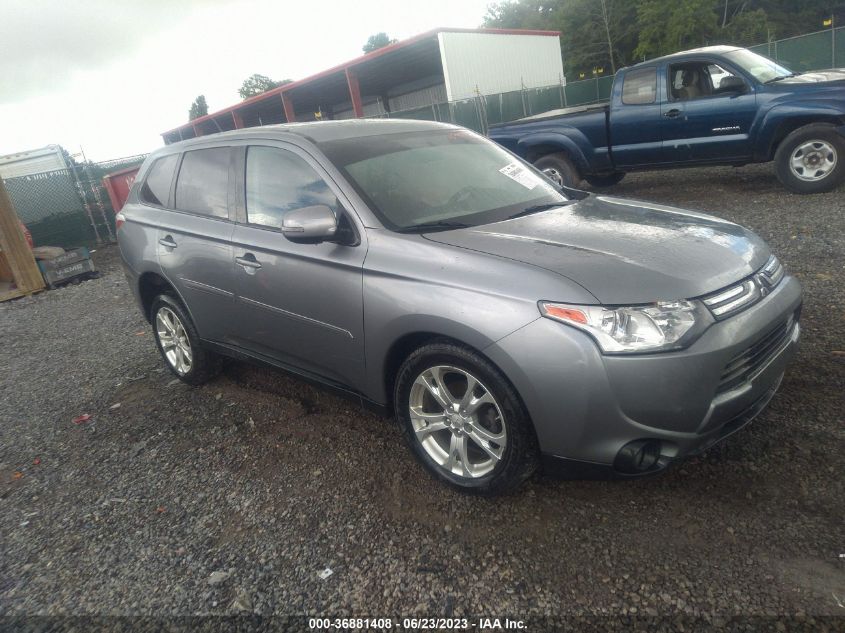 2014 MITSUBISHI OUTLANDER SE