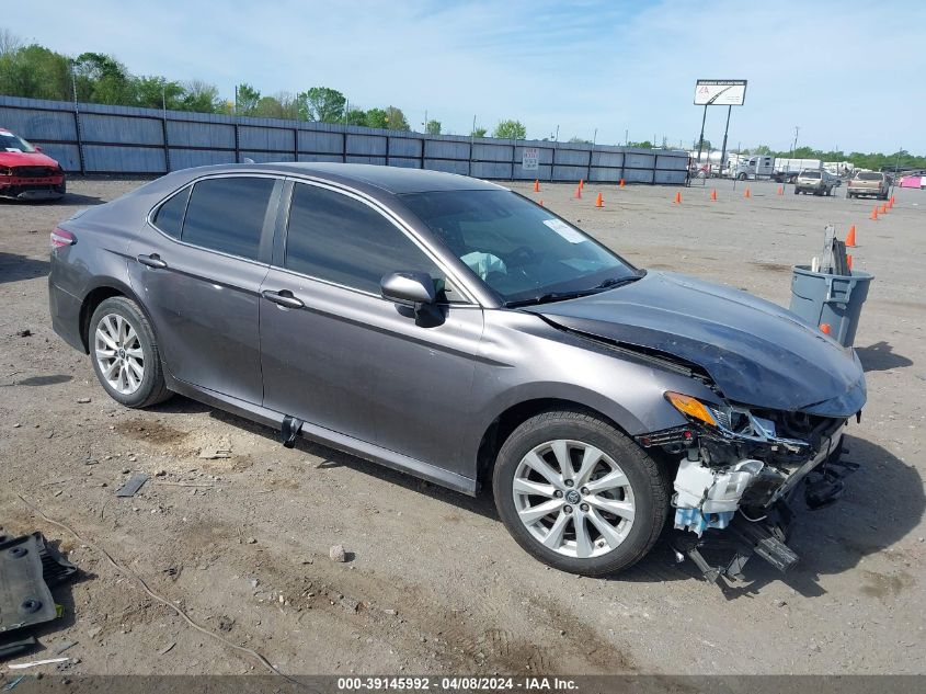 2019 TOYOTA CAMRY LE