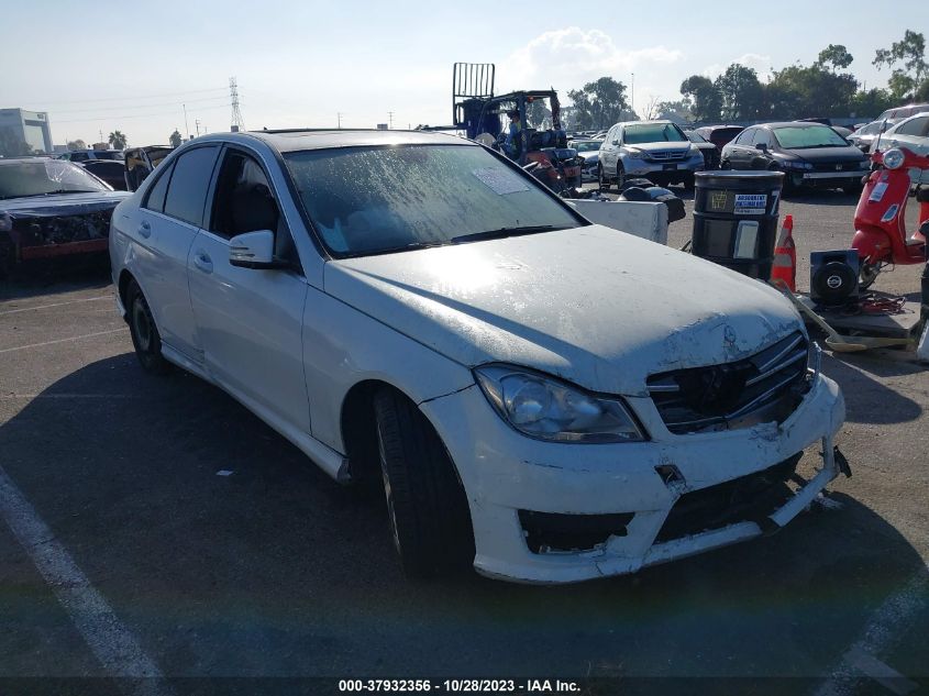 2014 MERCEDES-BENZ C 250 SPORT/LUXURY