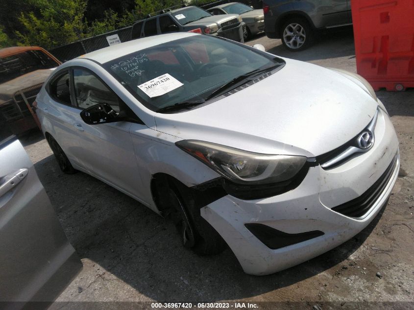 2016 HYUNDAI ELANTRA SE