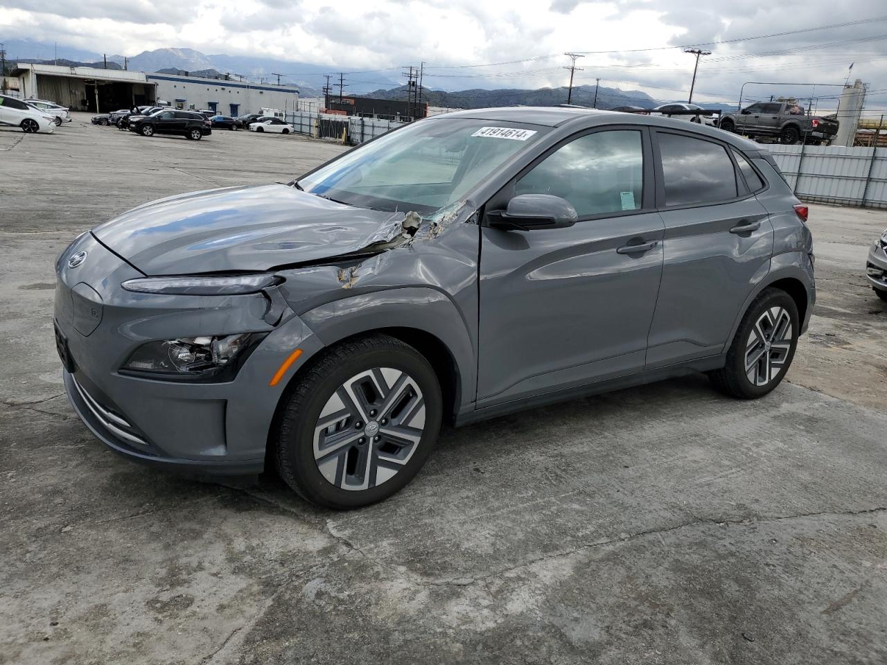 2023 HYUNDAI KONA SE