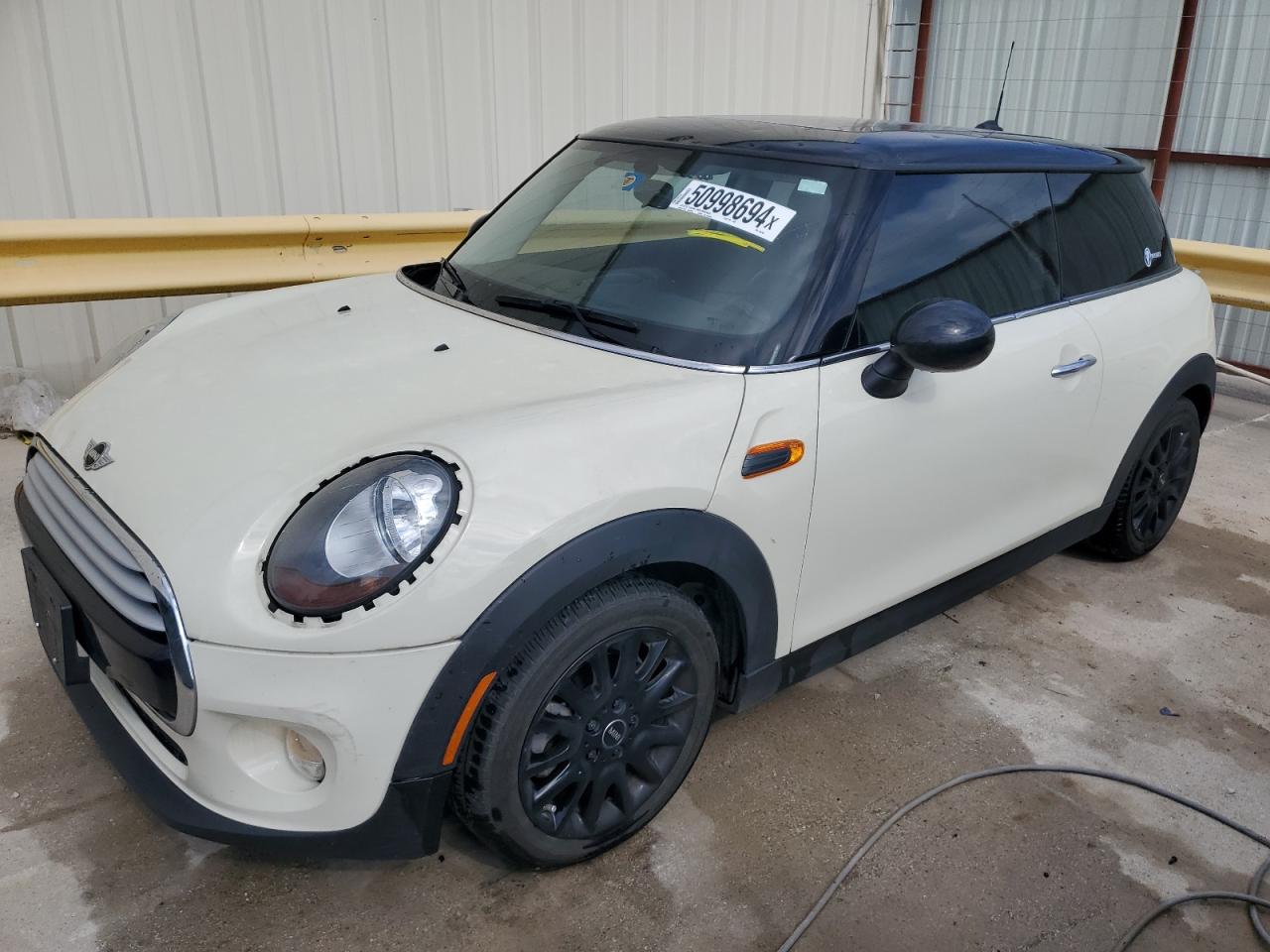 2014 MINI COOPER