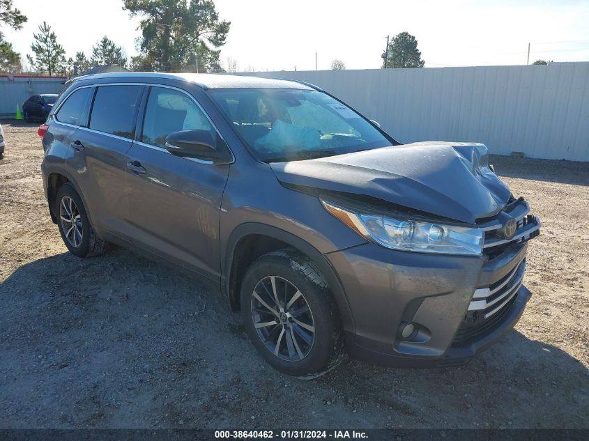 2017 TOYOTA HIGHLANDER XLE