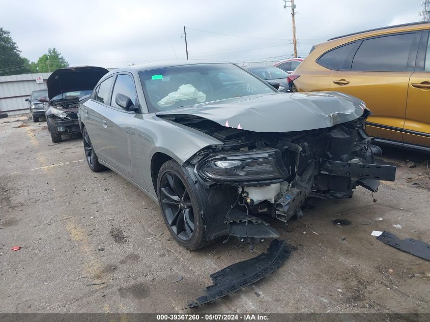 2017 DODGE CHARGER SXT RWD