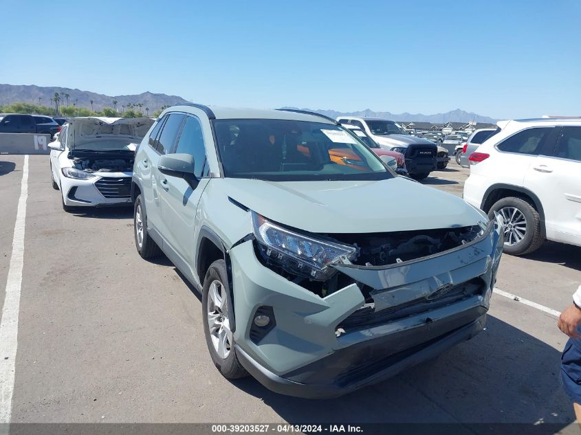 2021 TOYOTA RAV4 XLE