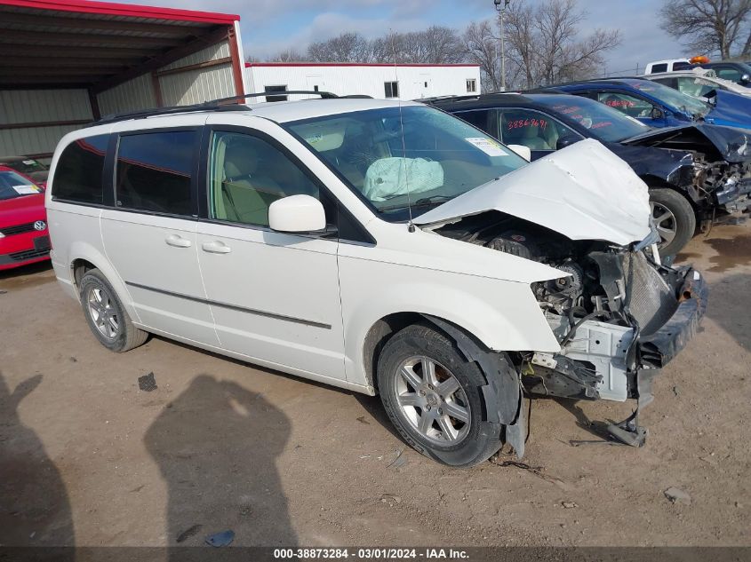 2010 CHRYSLER TOWN & COUNTRY TOURING