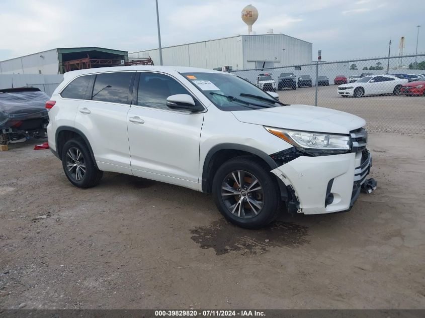 2017 TOYOTA HIGHLANDER LE