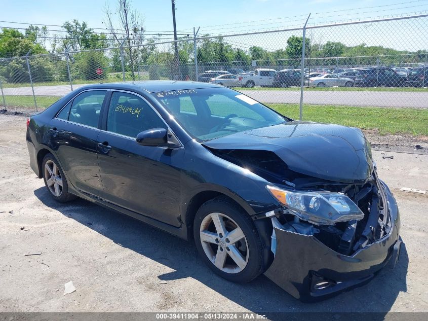 2012 TOYOTA CAMRY SE