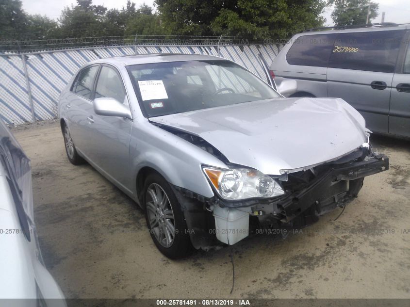 2010 TOYOTA AVALON LIMITED