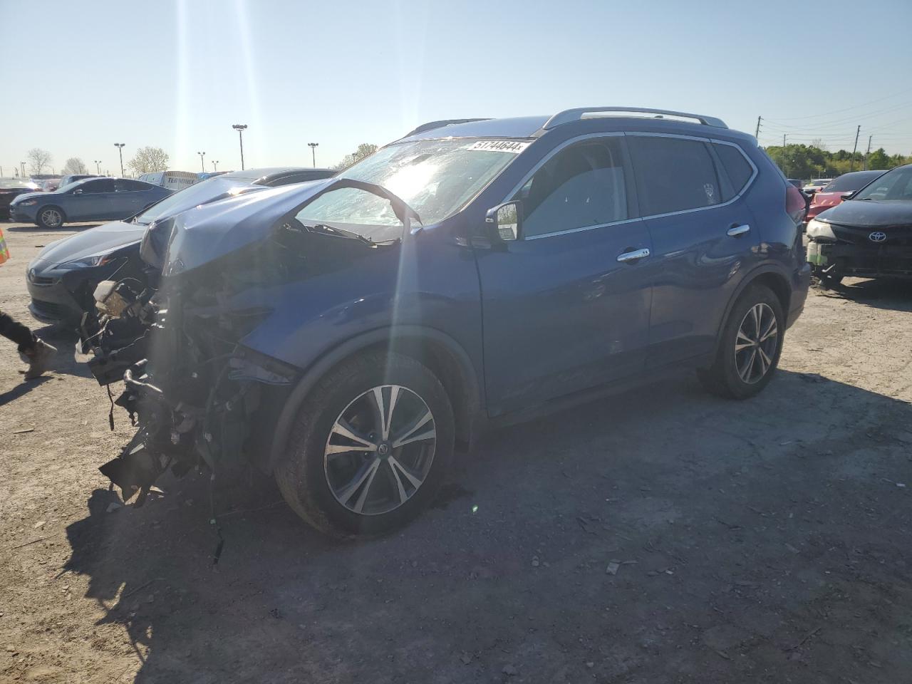 2019 NISSAN ROGUE S