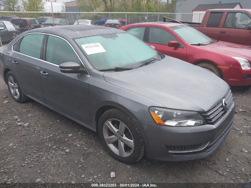 2013 VOLKSWAGEN PASSAT 2.0L TDI SE