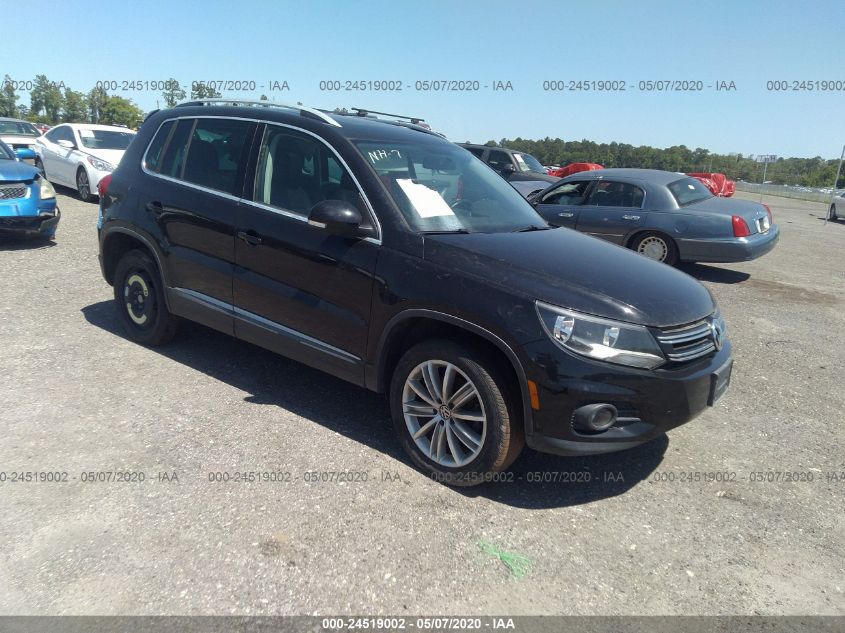 2013 VOLKSWAGEN TIGUAN SE W/SUNROOF & NAV