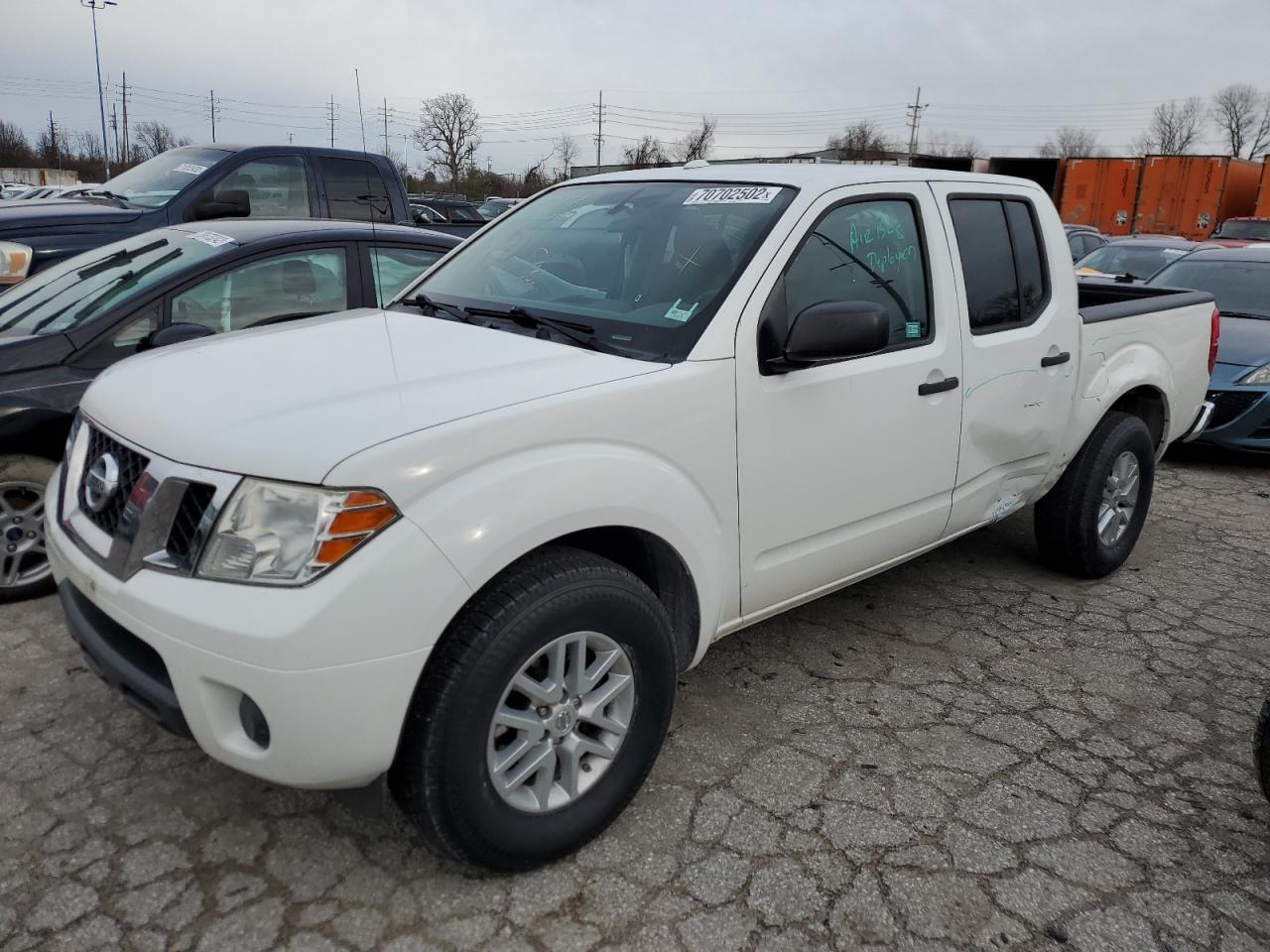 2015 NISSAN FRONTIER S