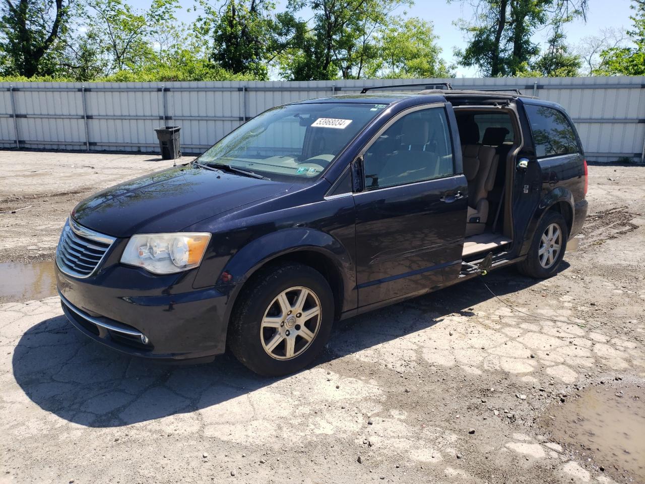 2011 CHRYSLER TOWN & COUNTRY TOURING