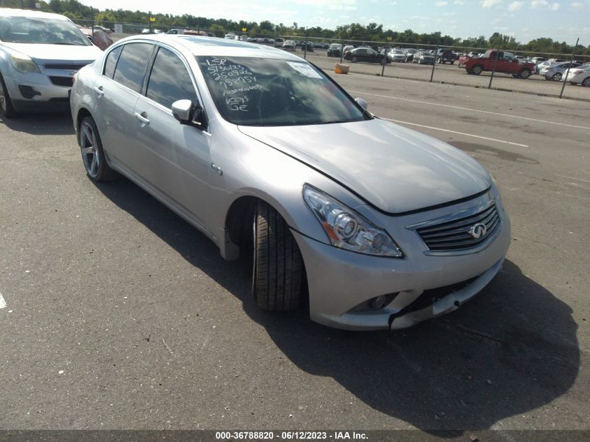 2013 INFINITI G37X