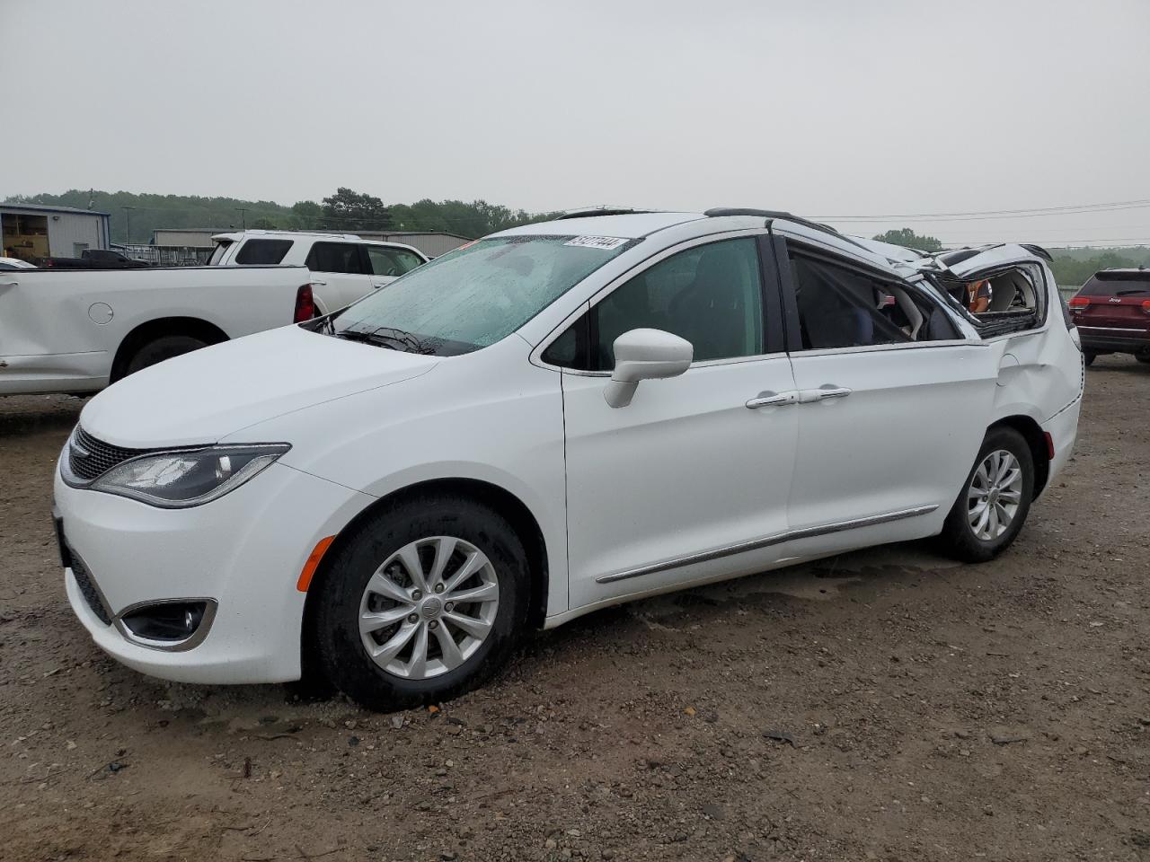 2017 CHRYSLER PACIFICA TOURING L