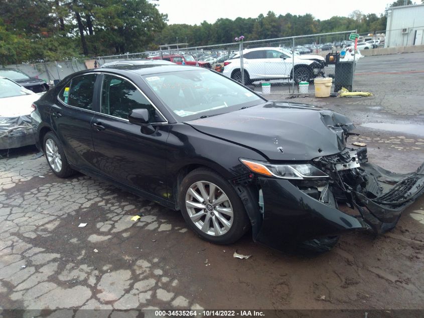 2019 TOYOTA CAMRY LE