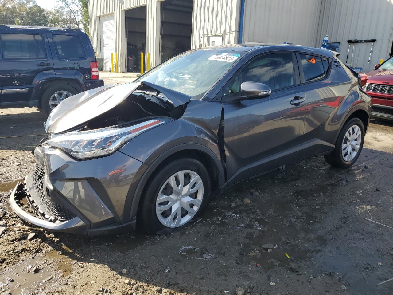 2021 TOYOTA C-HR XLE