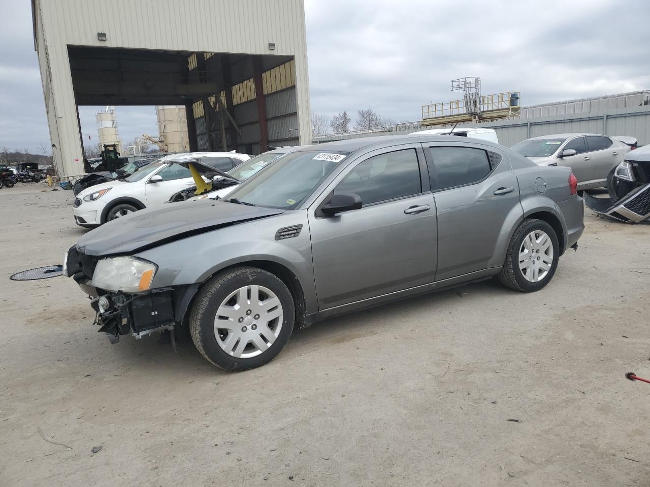 2013 DODGE AVENGER SE