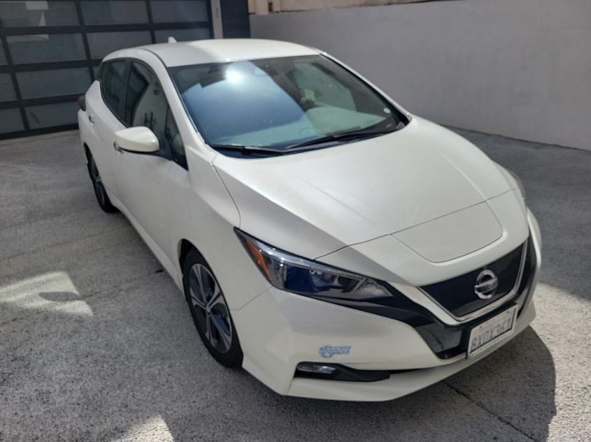 2021 NISSAN LEAF SV