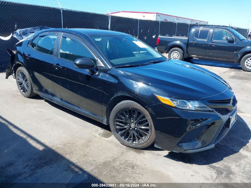 2020 TOYOTA CAMRY SE NIGHTSHADE EDITION