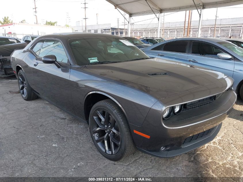 2022 DODGE CHALLENGER SXT