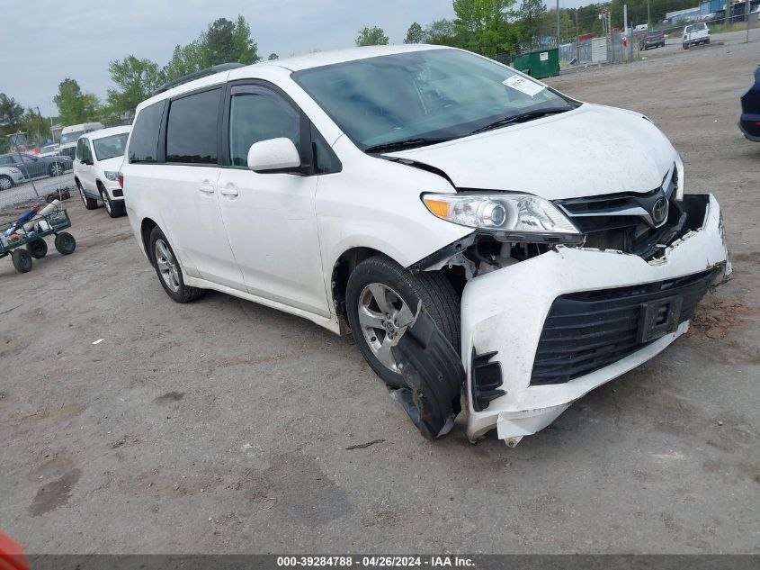 2020 TOYOTA SIENNA LE