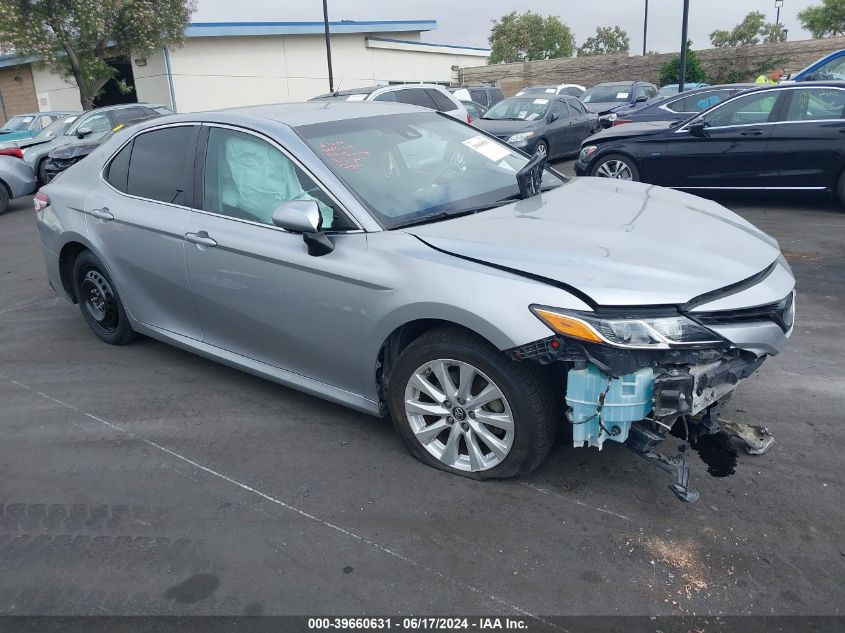 2018 TOYOTA CAMRY LE