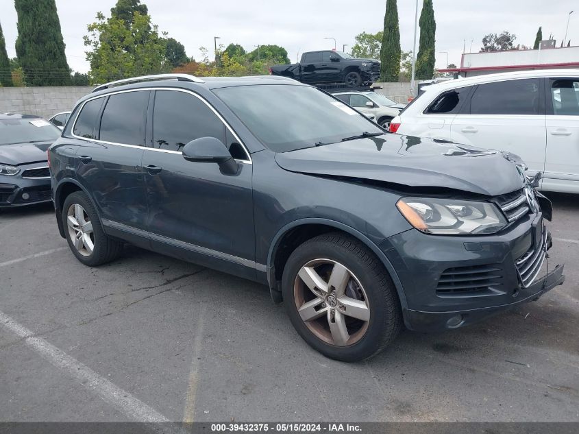 2014 VOLKSWAGEN TOUAREG 3.6L LUX