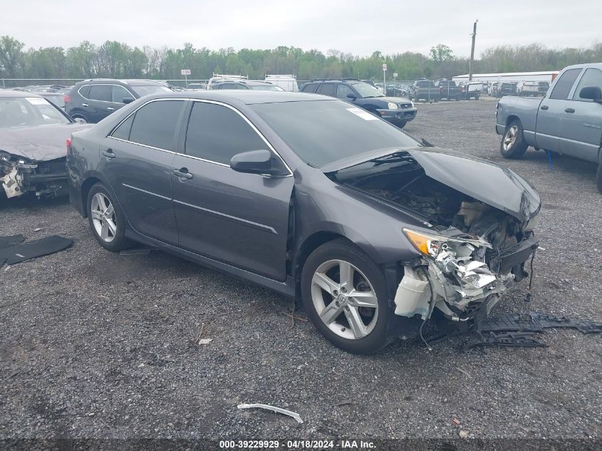 2013 TOYOTA CAMRY SE