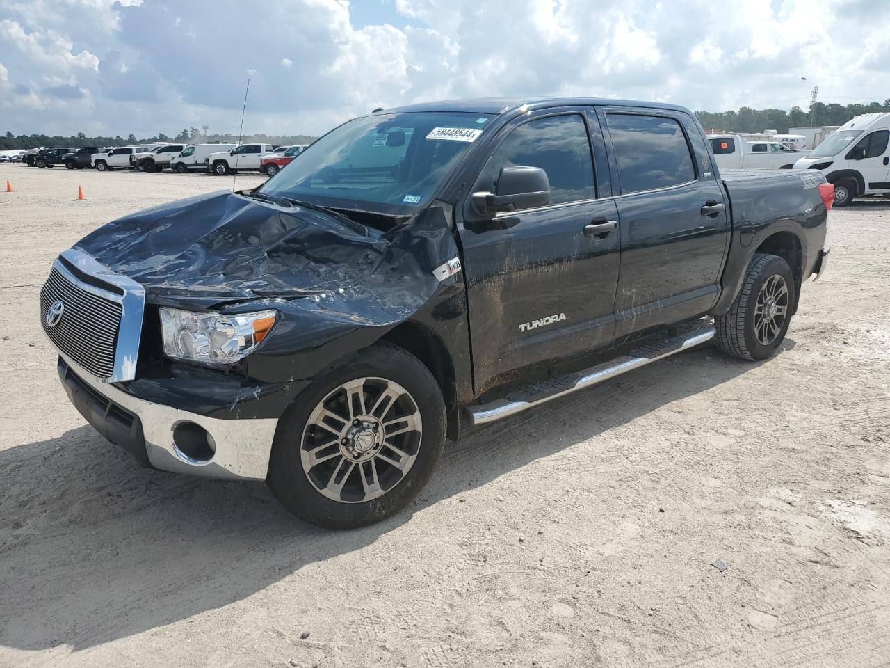 2013 TOYOTA TUNDRA CREWMAX SR5