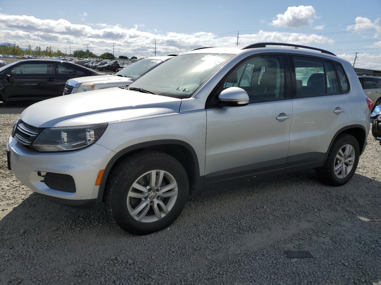 2017 VOLKSWAGEN TIGUAN S