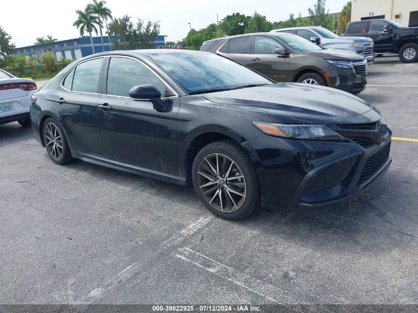 2023 TOYOTA CAMRY SE