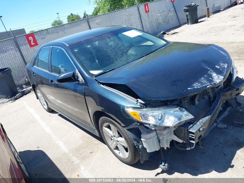 2014 TOYOTA CAMRY SE