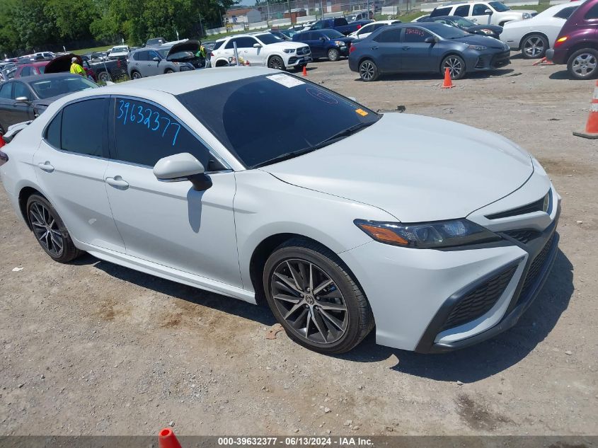 2023 TOYOTA CAMRY SE