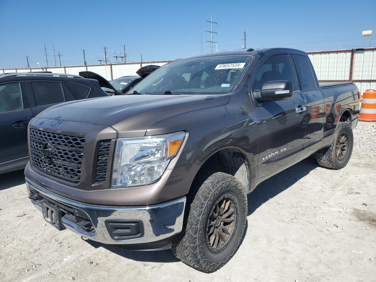 2019 NISSAN TITAN SV