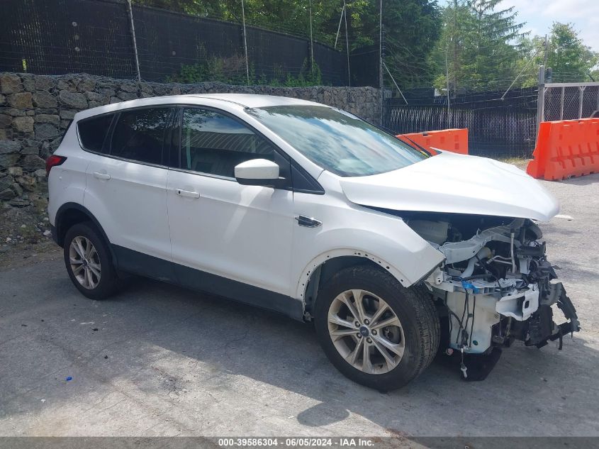 2019 FORD ESCAPE SE