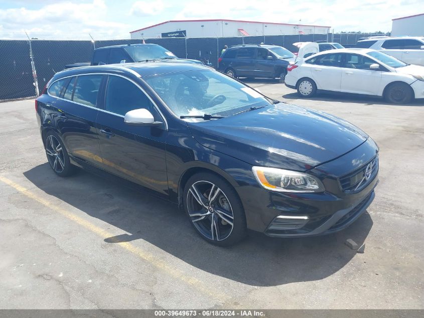 2017 VOLVO V60 T6 R-DESIGN PLATINUM