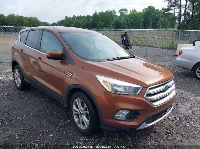 2017 FORD ESCAPE SE