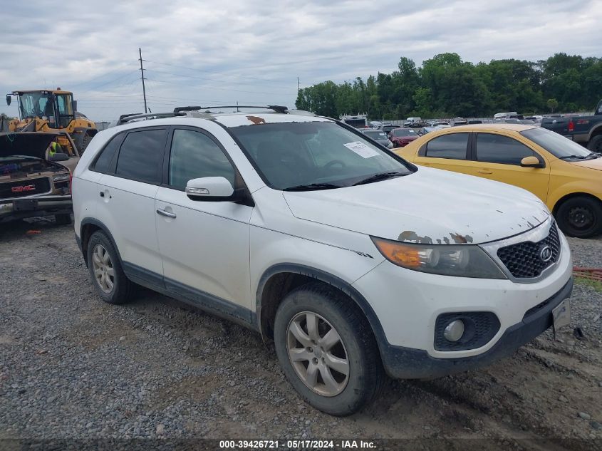 2013 KIA SORENTO LX