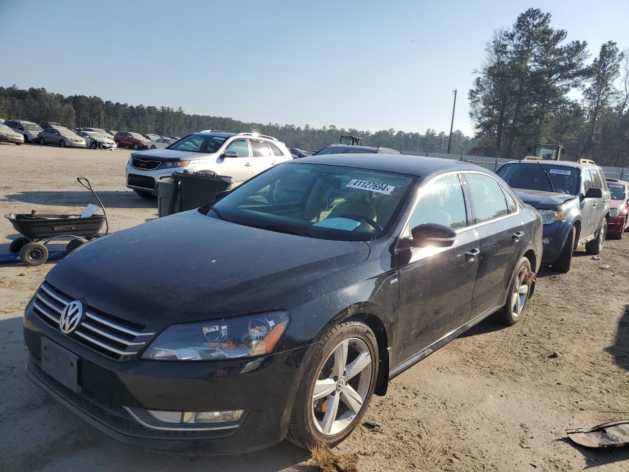 2015 VOLKSWAGEN PASSAT S