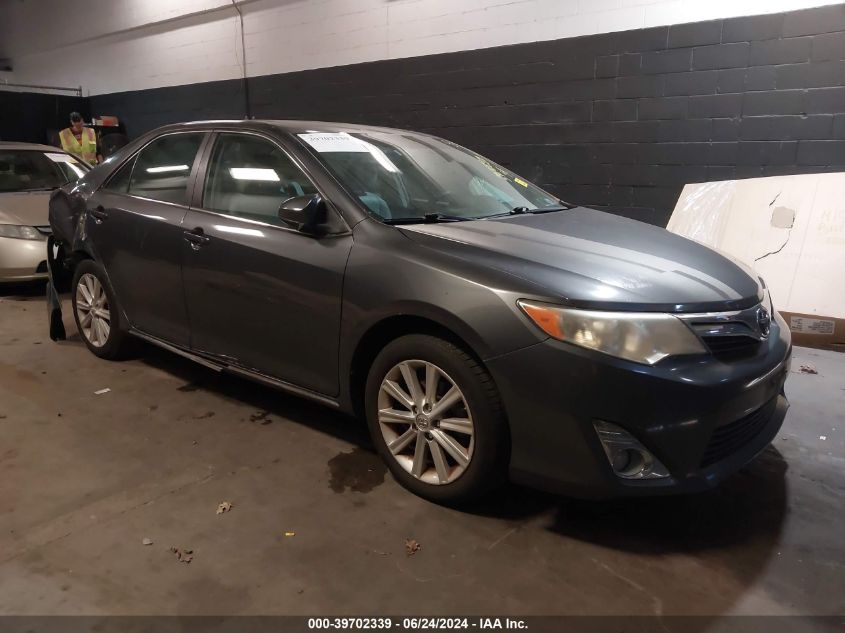 2014 TOYOTA CAMRY XLE V6