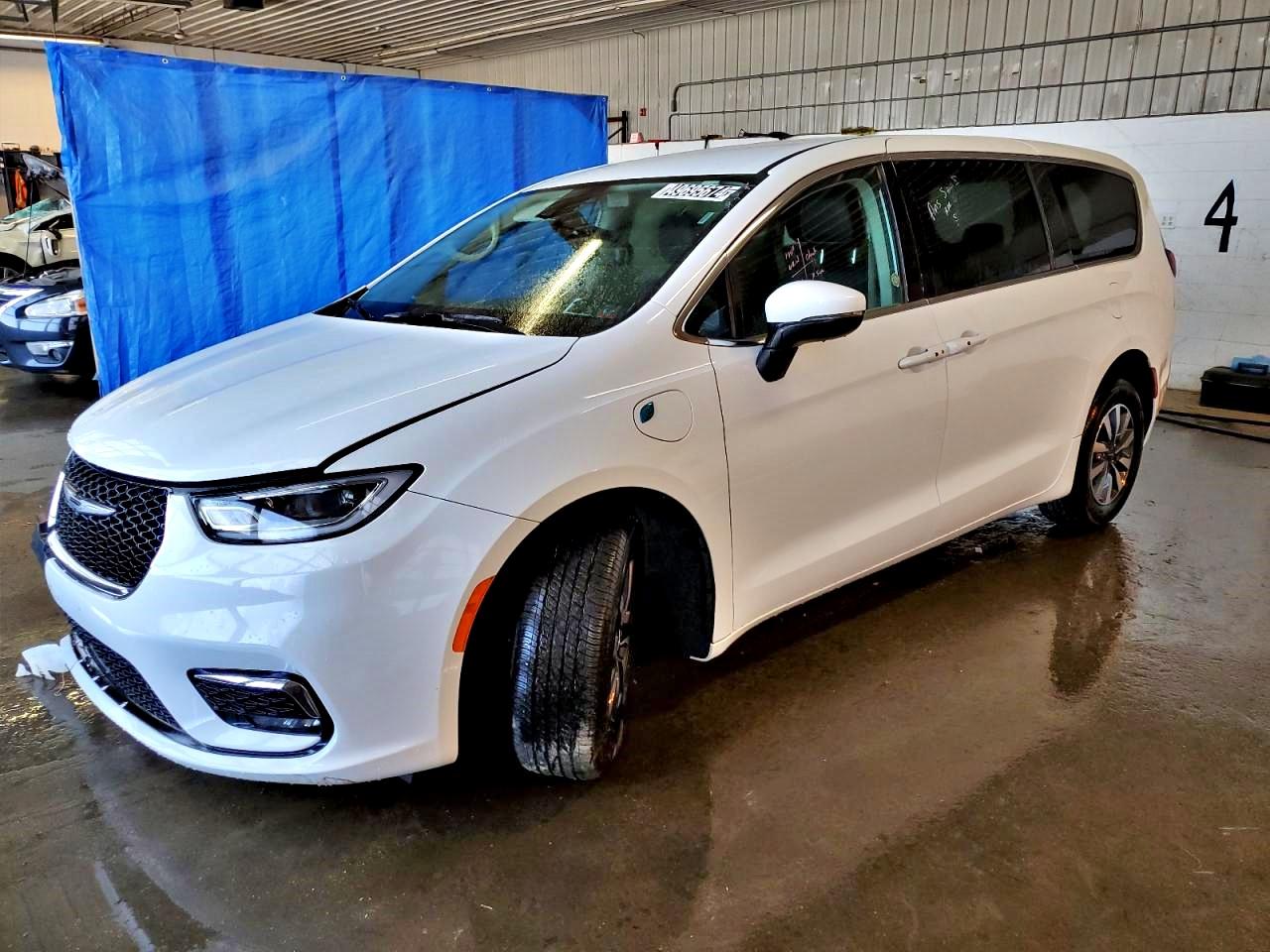 2023 CHRYSLER PACIFICA HYBRID TOURING L